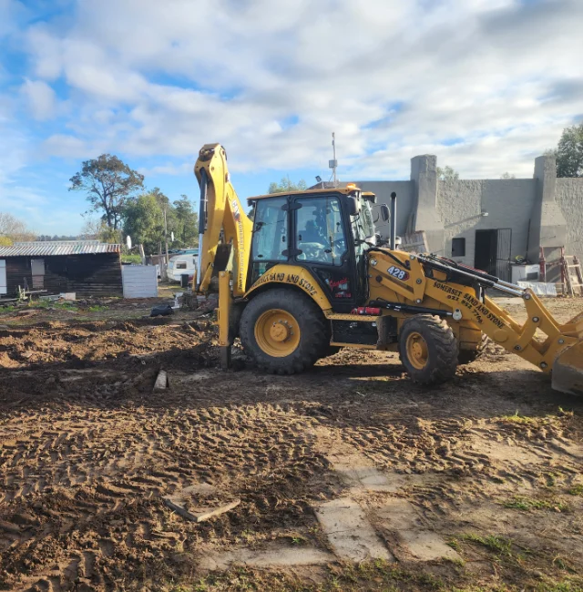 Kays Community Gallery preparing to buil a new house