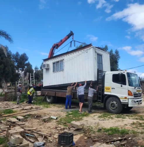 Kays Community Gallery droppin container